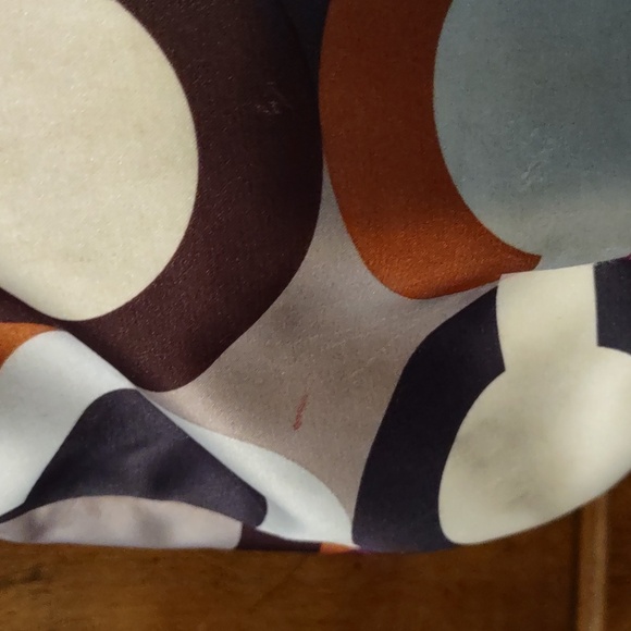 Coach Signature Color Block Purse with Shoulder strap and Purple interior. - Picture 4 of 5